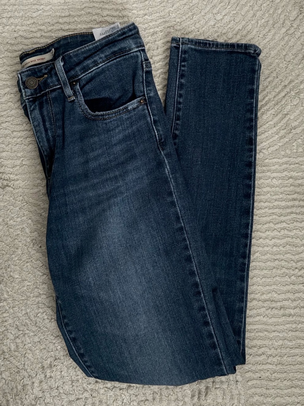 levi's 721 high rise skinny size 26